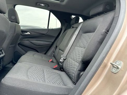 Used 2018 Chevrolet Equinox LT w/ Sun & Infotainment Package image 15