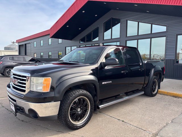 Used 2009 GMC Sierra 1500 SLT w/ All-Terrain Package AWD/4WD image 10