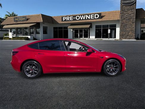 Used 2022 Tesla Model 3 image 8
