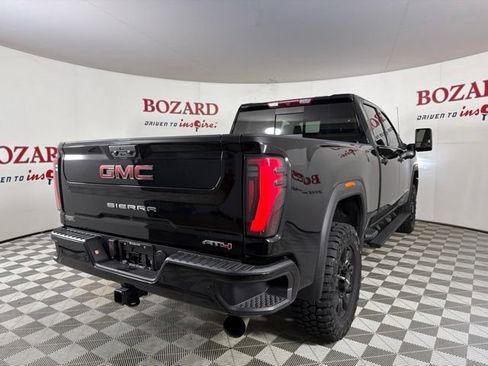 Used 2025 GMC Sierra 2500 AT4 AWD/4WD image 8