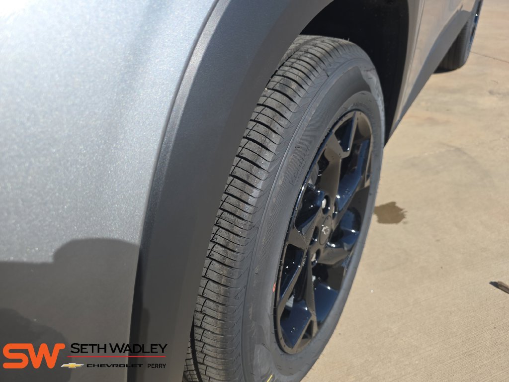 New 2026 Chevrolet Trax LT w/ Midnight Edition FWD image 33