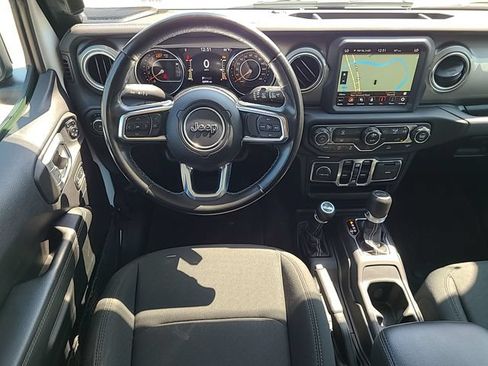 Used 2021 Jeep Wrangler Unlimited Sahara w/ Uconnect 4C Nav & Sound Group AWD/4WD image 25