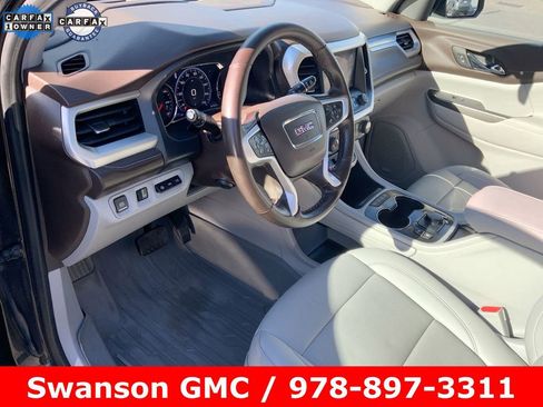 Certified 2023 GMC Acadia SLT w/ Technology Package image 15