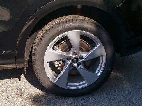 New 2025 Audi Q5 Premium Plus image 6