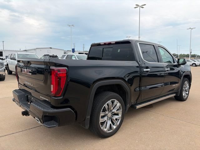 Used 2025 GMC Sierra 1500 Denali AWD/4WD image 3