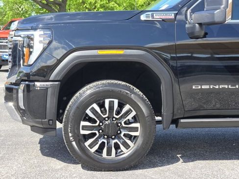 Certified 2025 GMC Sierra 3500 Denali w/ Denali Reserve Package AWD/4WD image 12