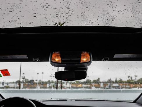 Certified 2023 Dodge Durango R/T w/ Tow 'N Go Package image 18