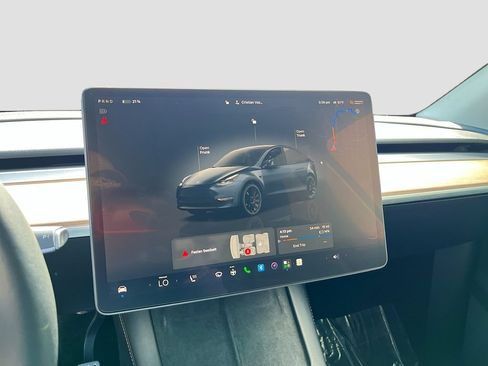 Used 2024 Tesla Model Y Performance AWD/4WD image 14