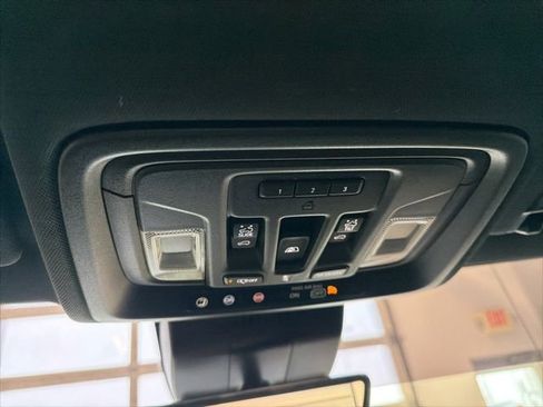 Used 2024 GMC Sierra 1500 AT4 w/ Technology Package image 16