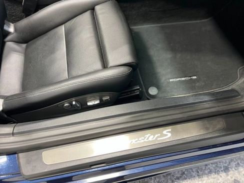 Used 2018 Porsche 718 Boxster S image 29