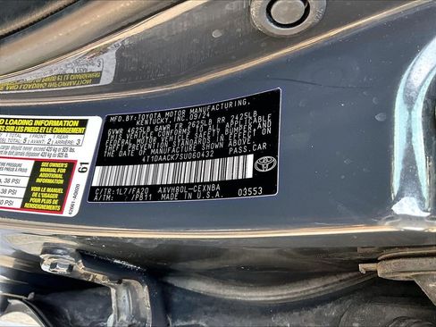 Used 2025 Toyota Camry LE FWD image 35