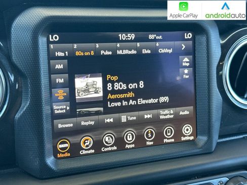 Used 2022 Jeep Wrangler Unlimited Sahara AWD/4WD image 19