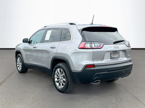 Used 2021 Jeep Cherokee Latitude Lux w/ Sun & Sound Group AWD/4WD image 5