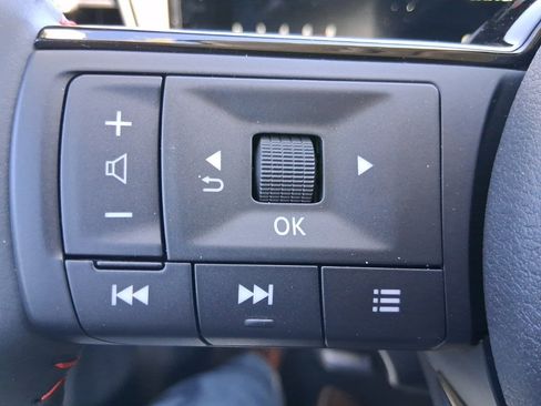 New 2026 Nissan Kicks SR image 10