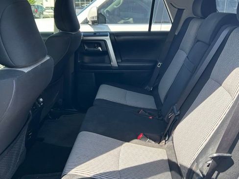 Used 2016 Toyota 4Runner SR5 AWD/4WD image 5