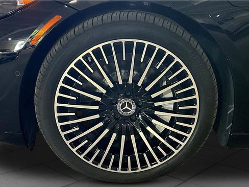 Used 2023 Mercedes-Benz EQS 580 4MATIC Sedan image 10