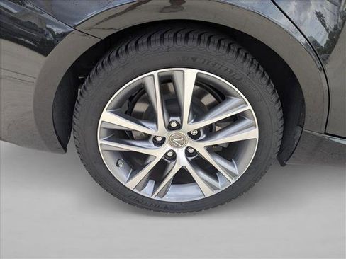 Used 2019 Lexus IS 300 image 23