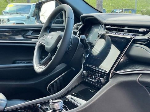 Used 2022 Jeep Grand Cherokee Trailhawk w/ Advanced Protech Group II image 41