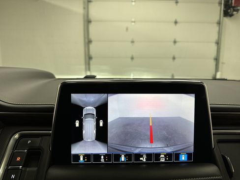 Used 2021 Chevrolet Tahoe Premier w/ Premium Package image 40