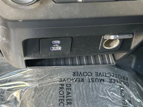 Used 2022 Ford F250 XLT image 21