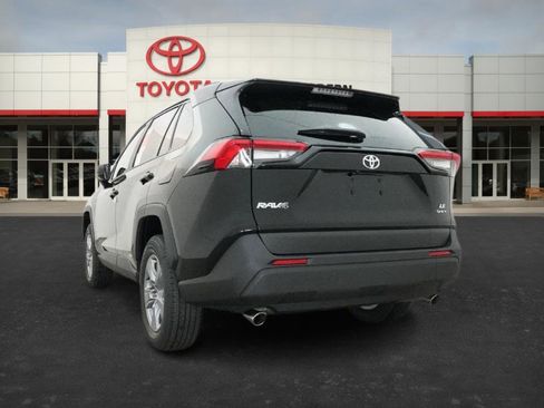 New 2025 Toyota RAV4 LE image 15