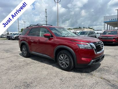 Used 2024 Nissan Pathfinder SV