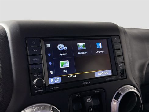 Used 2016 Jeep Wrangler Unlimited Rubicon AWD/4WD image 12