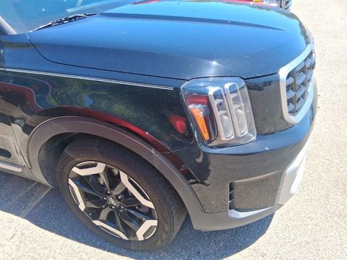 Used 2023 Kia Telluride S AWD/4WD image 4
