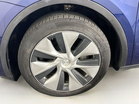 Used 2023 Tesla Model Y Long Range image 11