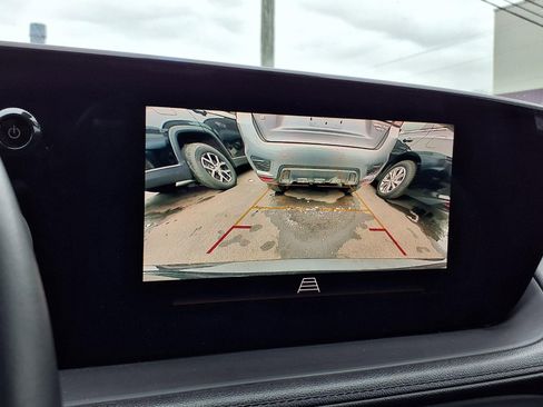 Used 2024 Buick Encore GX Sport Touring image 7