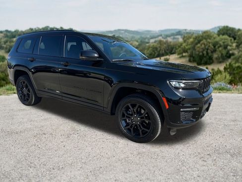 Used 2025 Jeep Grand Cherokee L Limited w/ Luxury Tech Group II RWD image 1