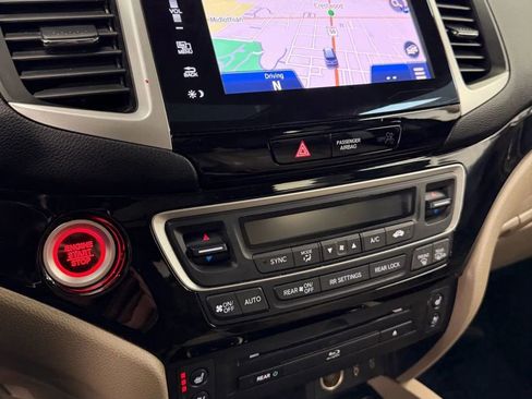 Used 2016 Honda Pilot Elite image 32