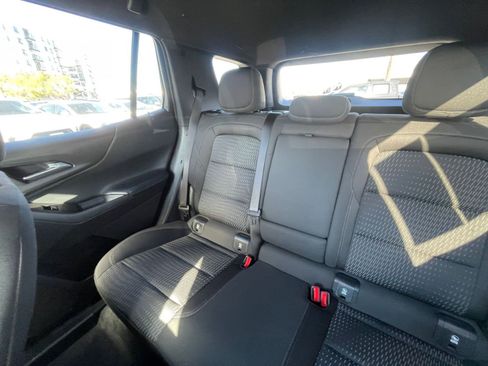 Used 2025 Chevrolet Equinox LT image 41