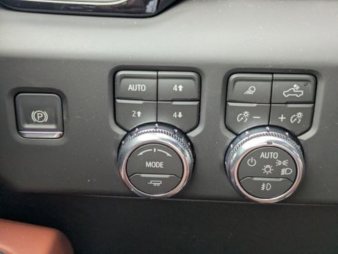 New 2026 GMC Sierra 2500 Denali Ultimate w/ Max Trailering Package image 25