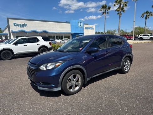Used 2017 Honda HR-V EX image 1