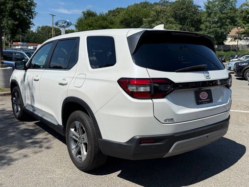 Used 2023 Honda Pilot EX-L image 8