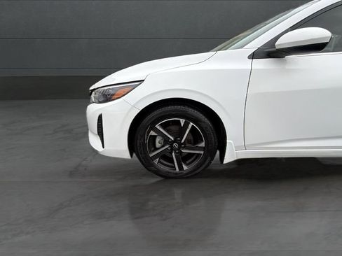 Used 2025 Nissan Sentra SV image 12