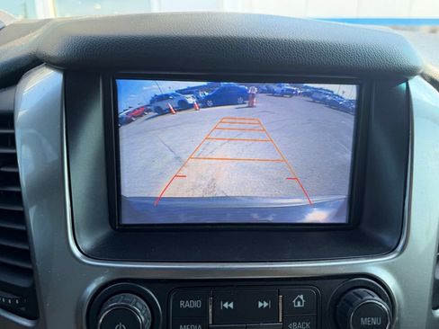 Used 2017 Chevrolet Tahoe LT w/ Luxury Package AWD/4WD image 11
