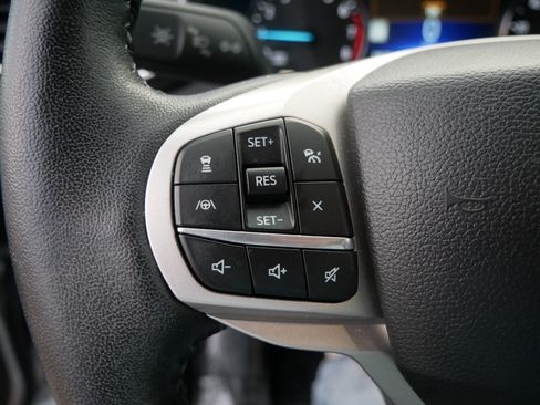 Certified 2023 Ford Explorer XLT w/ Equipment Group 202A image 27