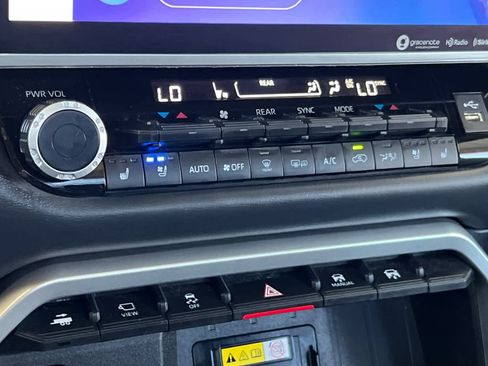 Certified 2023 Toyota Sequoia Platinum AWD/4WD image 24