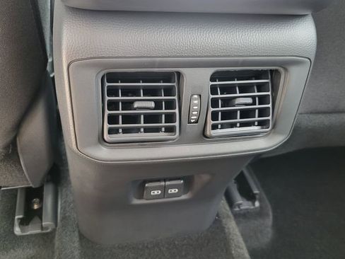 Used 2025 Toyota RAV4 XLE w/ Convenience Package image 33