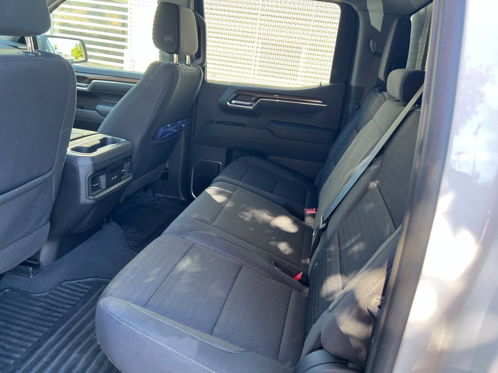 Used 2022 Chevrolet Silverado 1500 RST w/ Z71 Off-Road Package AWD/4WD image 6