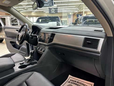 Used 2019 Volkswagen Atlas SE image 41