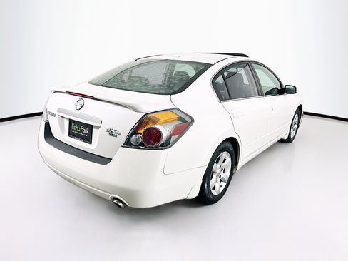 Used 2008 Nissan Altima 3.5 SL w/ Technology Pkg FWD image 9