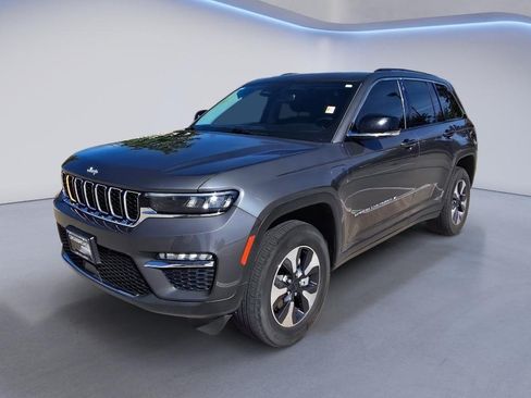 Used 2023 Jeep Grand Cherokee 4WD 4xe image 1
