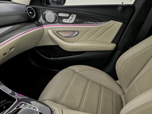 Used 2019 Mercedes-Benz E 63 AMG S image 40