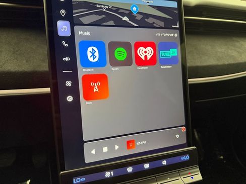 Used 2023 Fisker Ocean Extreme image 33