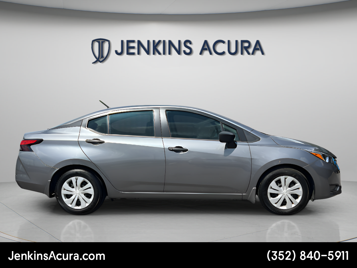 Used 2024 Nissan Versa S w/ Trunk Package FWD image 2