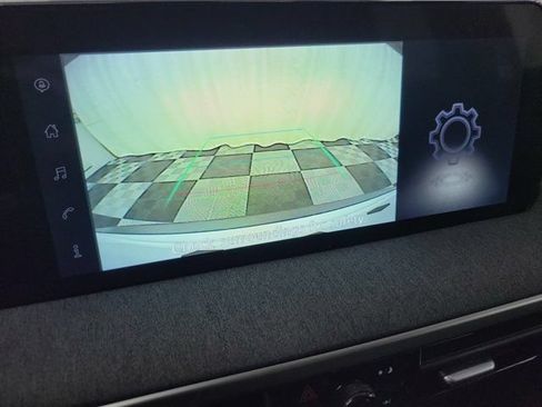 Used 2025 Nissan Kicks SV FWD image 27