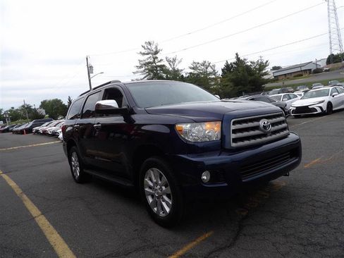 Used 2010 Toyota Sequoia Platinum AWD/4WD image 7